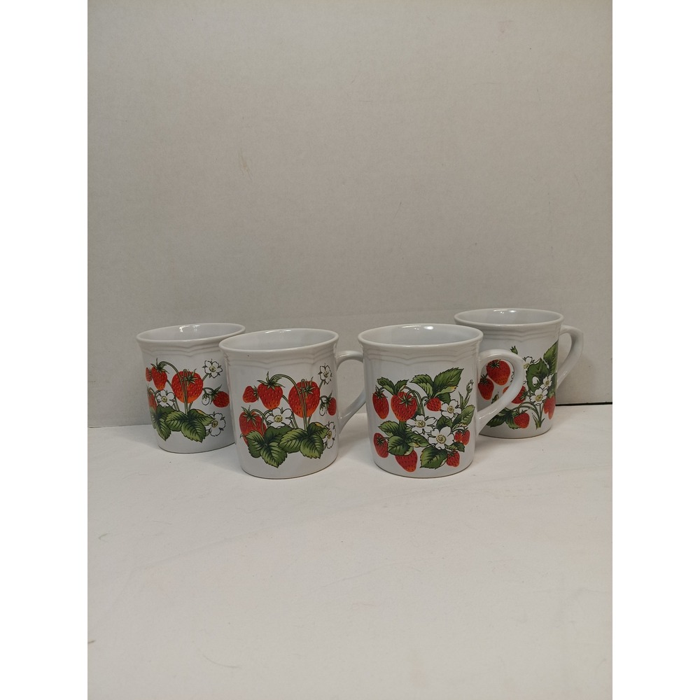 Vintage Strawberry Coffee Mugs Set of 4 White Ceramic Made in Japan